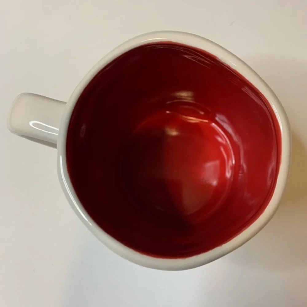 Rae Dunn Hugs Kisses Mug‎